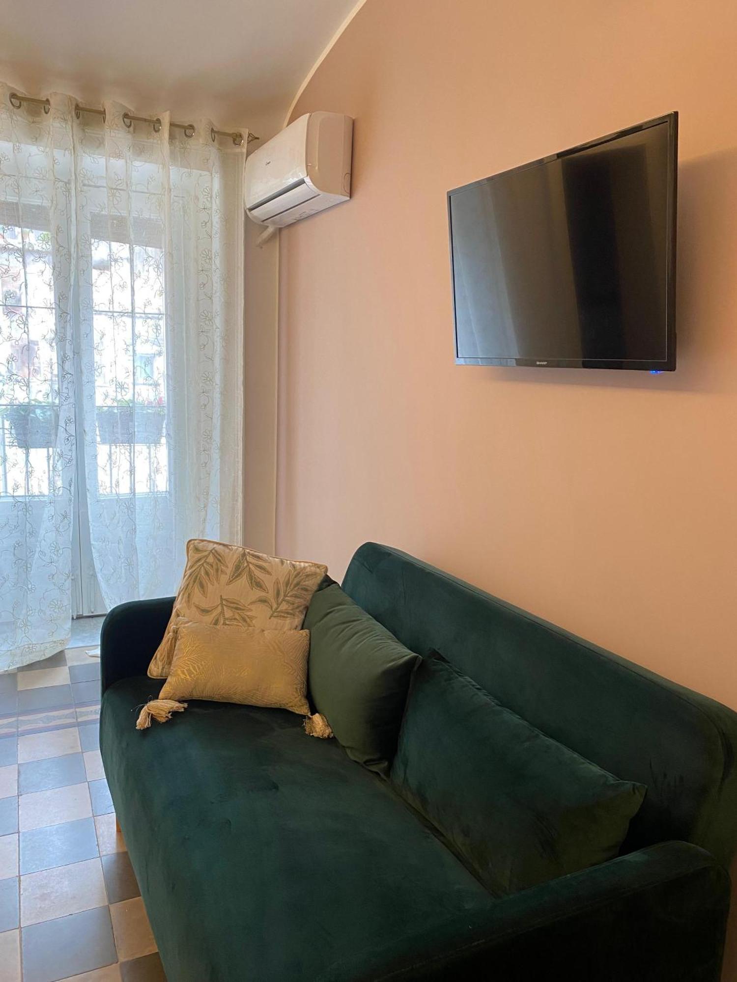 Bed and Breakfast Dimora Dei Minoriti Катания Экстерьер фото